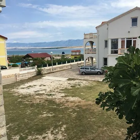 Marina Lägenhetshotell Vir